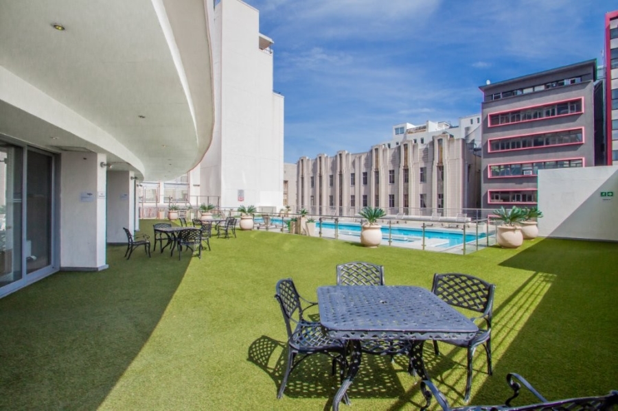 1 Bedroom Property for Sale in Cape Town City Centre Western Cape